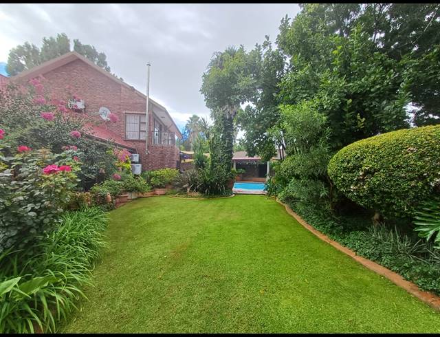 5 BEDROOM HOUSE FOR SALE IN VANDERBIJLPARK SE 2